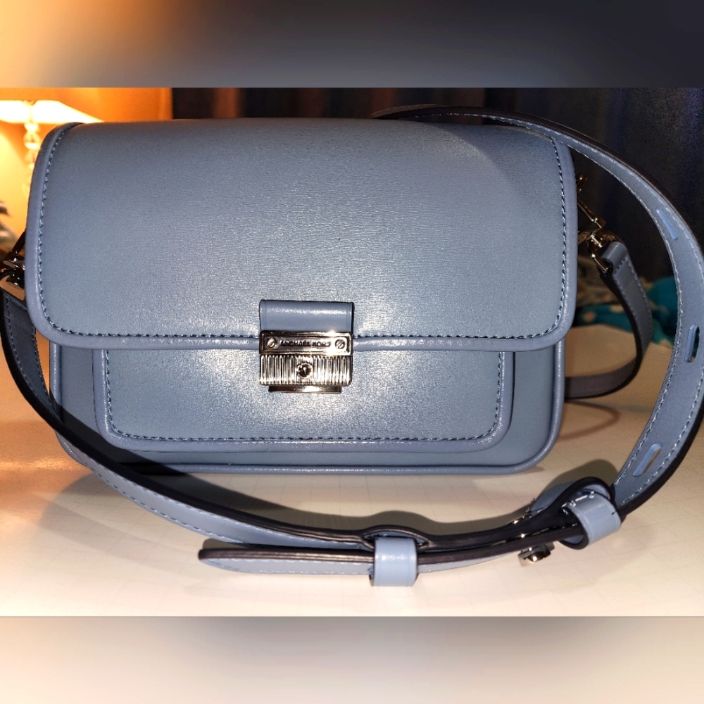 Light Baby Blue Michael Kors Crossbody Purse Bag